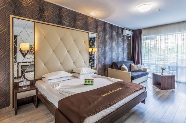 Prestige Deluxe Hotel Aquapark Club - Deluxe Family room (3 adults + 1 or 2 children)