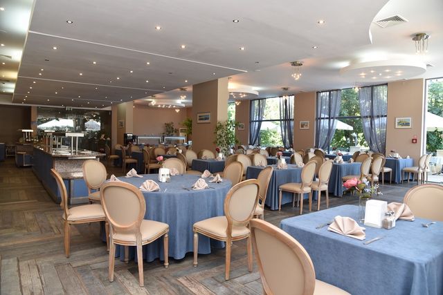 Sofia Hotel - Food and dining