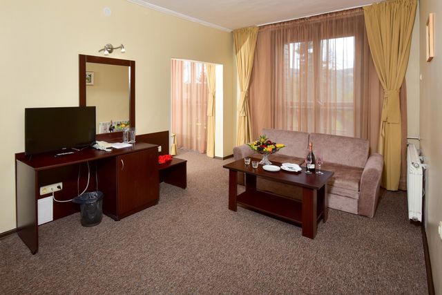 Snezhanka Hotel - Family room